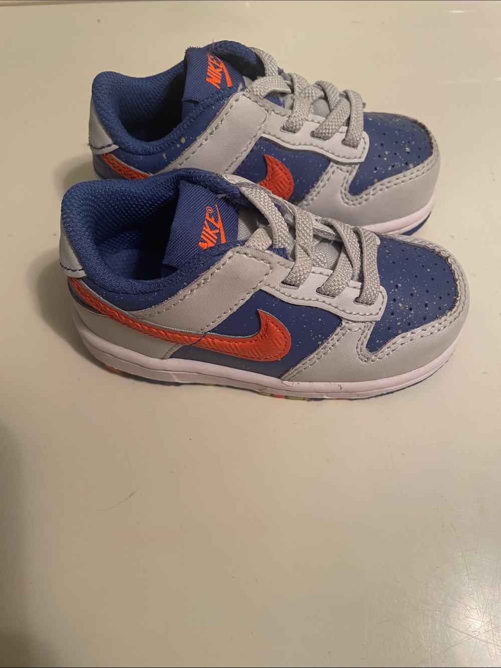 Nike Dunk Low
Photon Dust Astronomy Blue Volt Total Orange (TD)